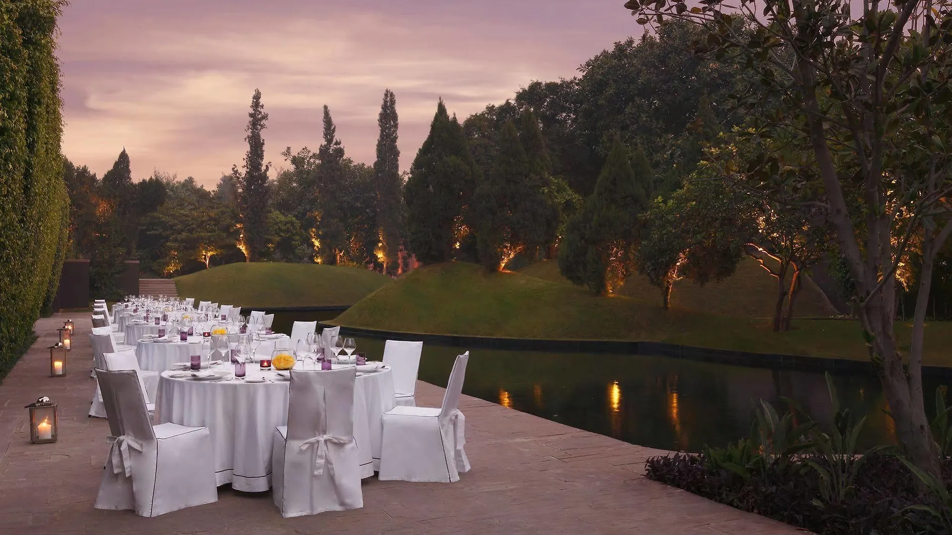 Roseate House New Delhi Hotel 5*,